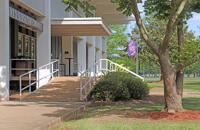 LSUA Library