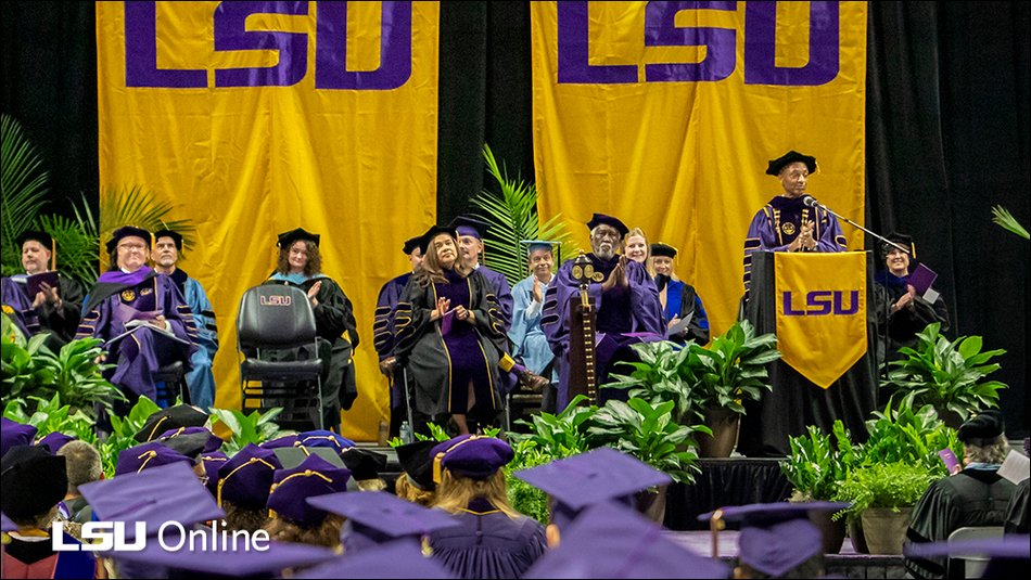 The stage at an LSU Online commencement ceremony