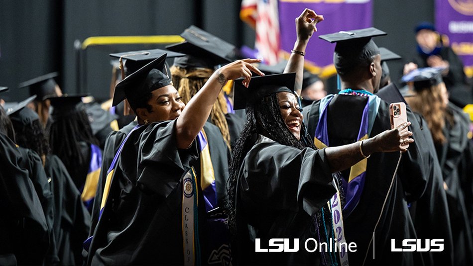 LSUS Graduates taking a selfie