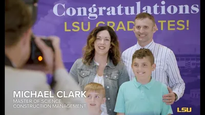 YouTube video thumbnail for video ID: qgDWsvbnNDw